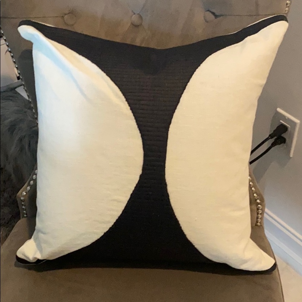 🖤JONATHAN ADLER PILLOWS🖤